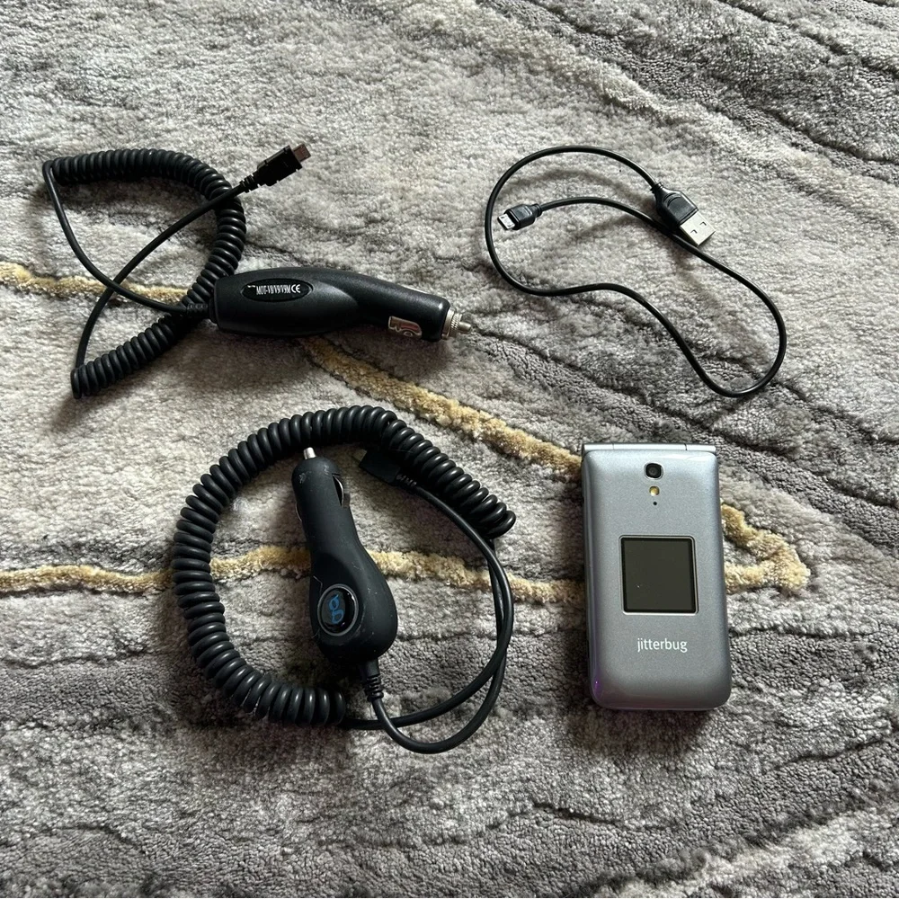 Jitterbug Phone Bundle | Alcatel One Touch Great Call Cell / Flip Phone